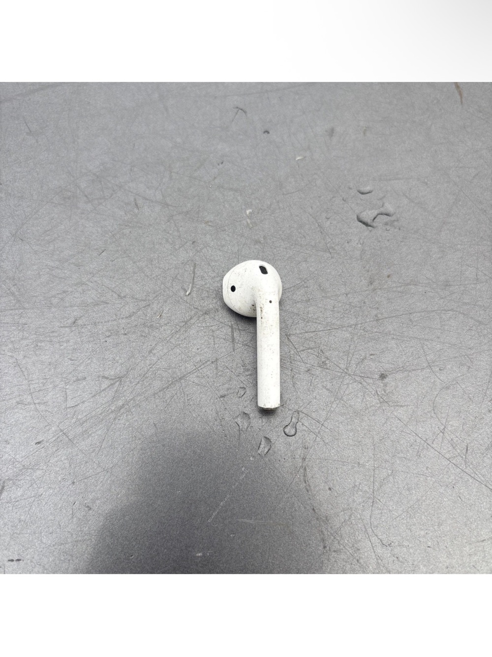 Genuine Apple AirPods 1st Generation Replacement AirPod (Left Ear Only) A1722